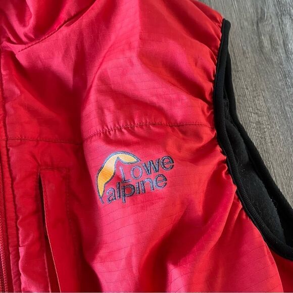 Lowe Alpine Women's Small Petite Skiing Winter Vest - Picture 8 of 9